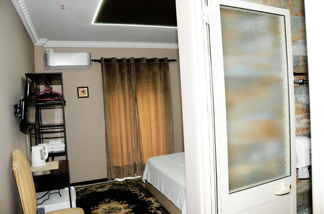 One 2* Tirana